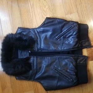 Womens b lo ack leather vest with fur